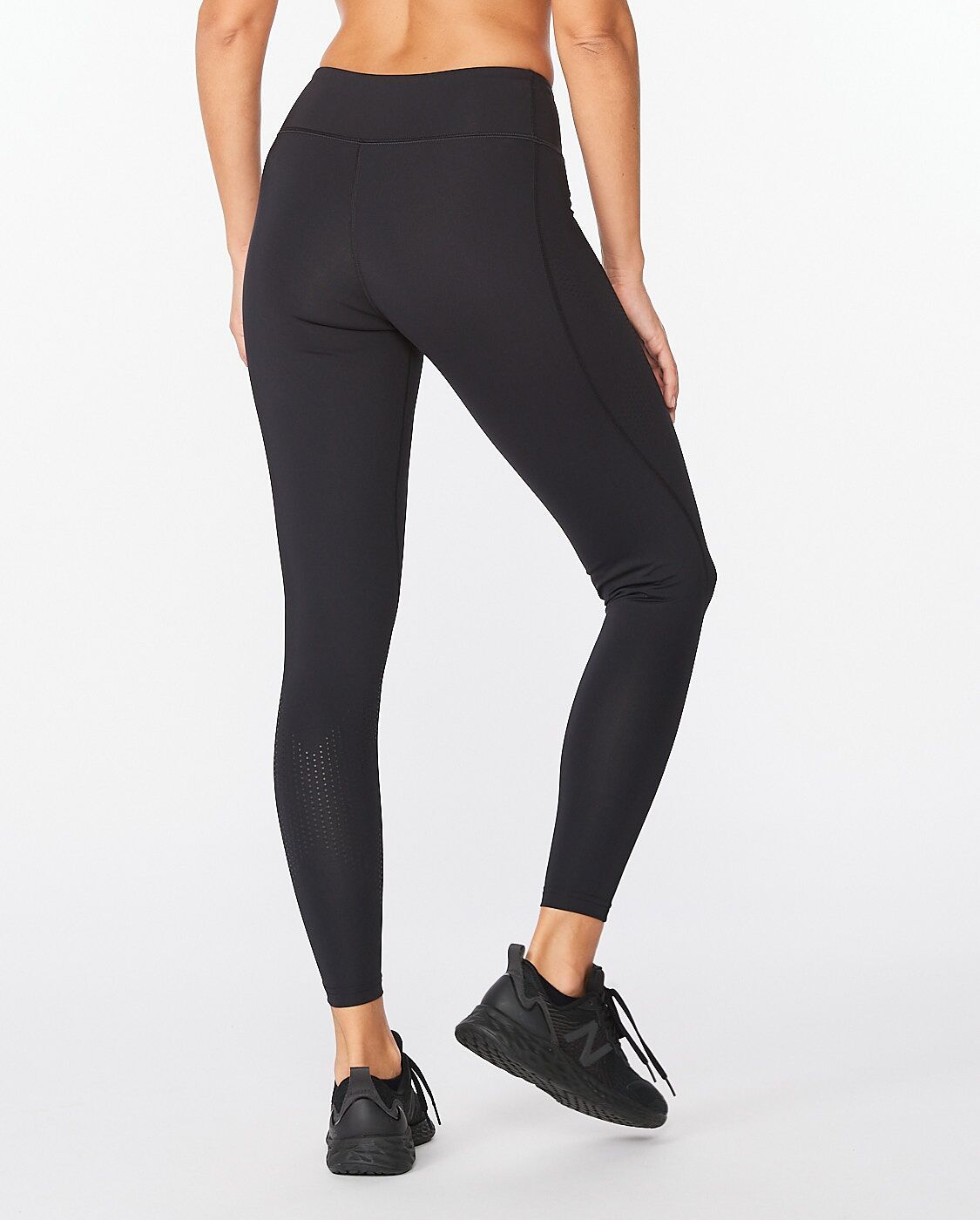 2XU Women&#39;s Motion Mid-Rise Compression Tights